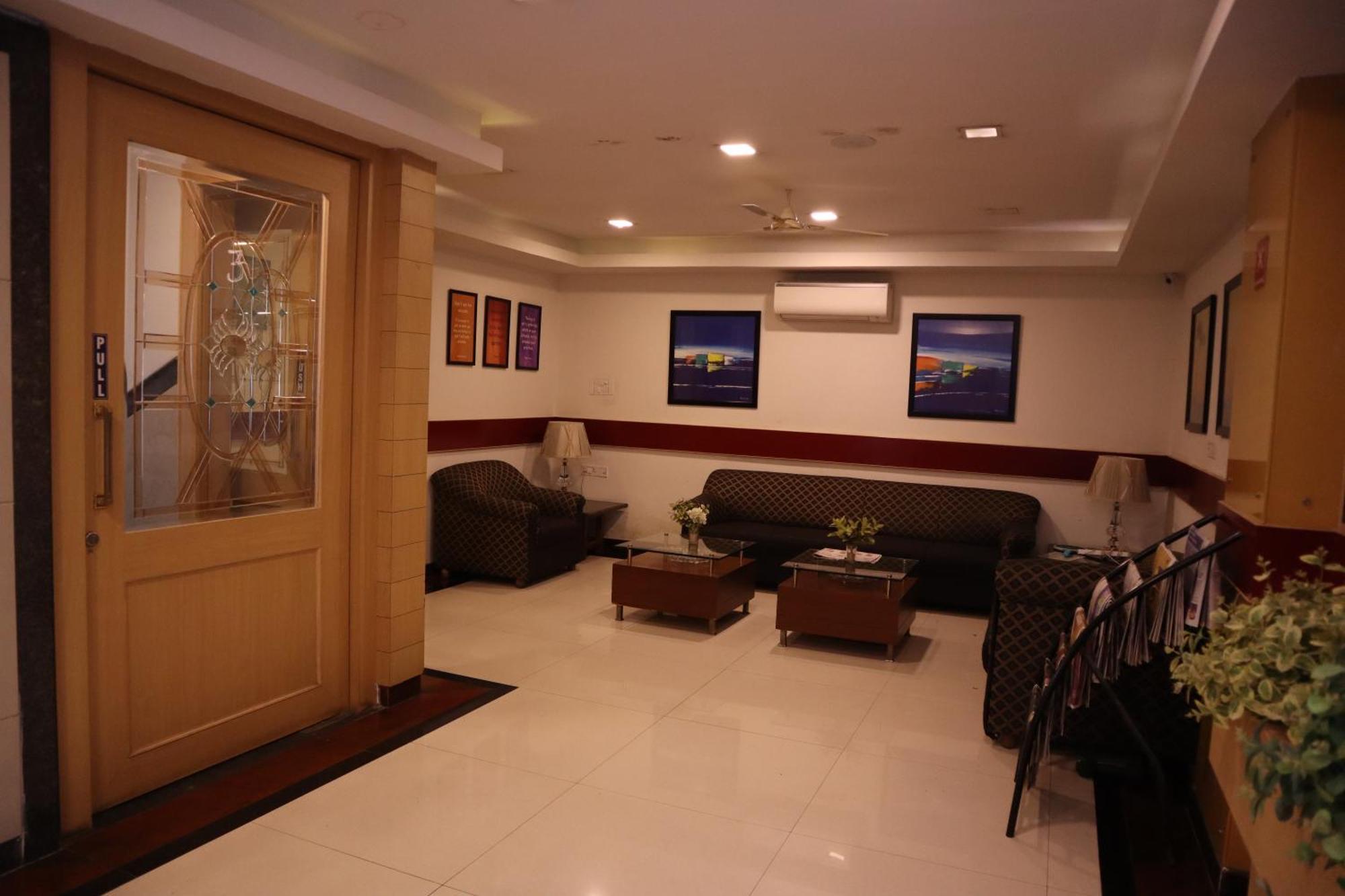 Sri Sai Ram Suites Bangalore Exterior photo