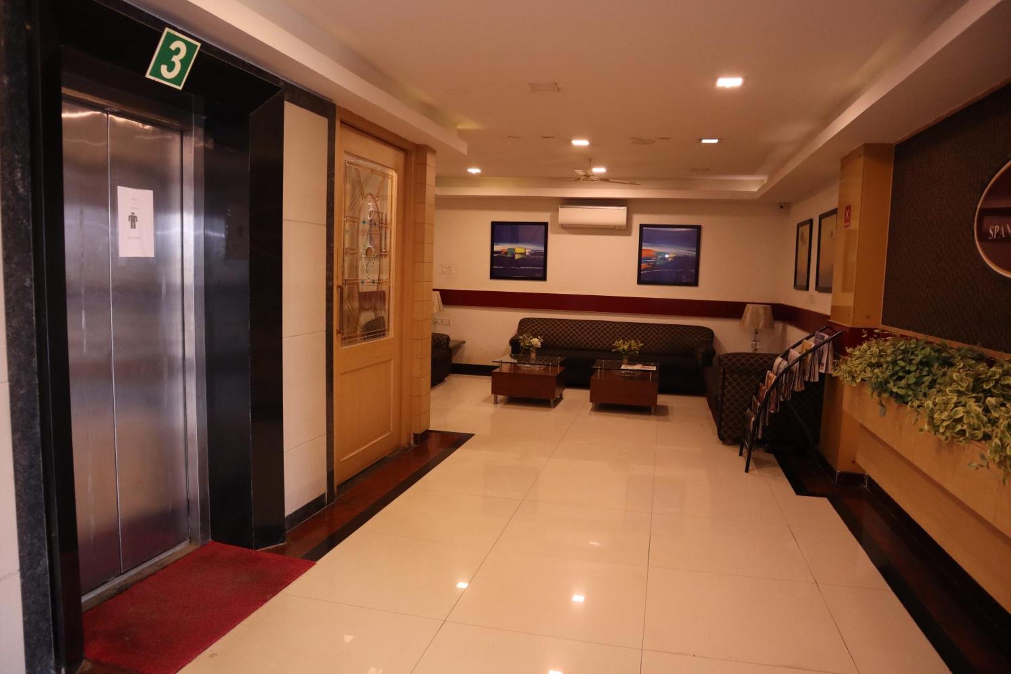 Sri Sai Ram Suites Bangalore Exterior photo