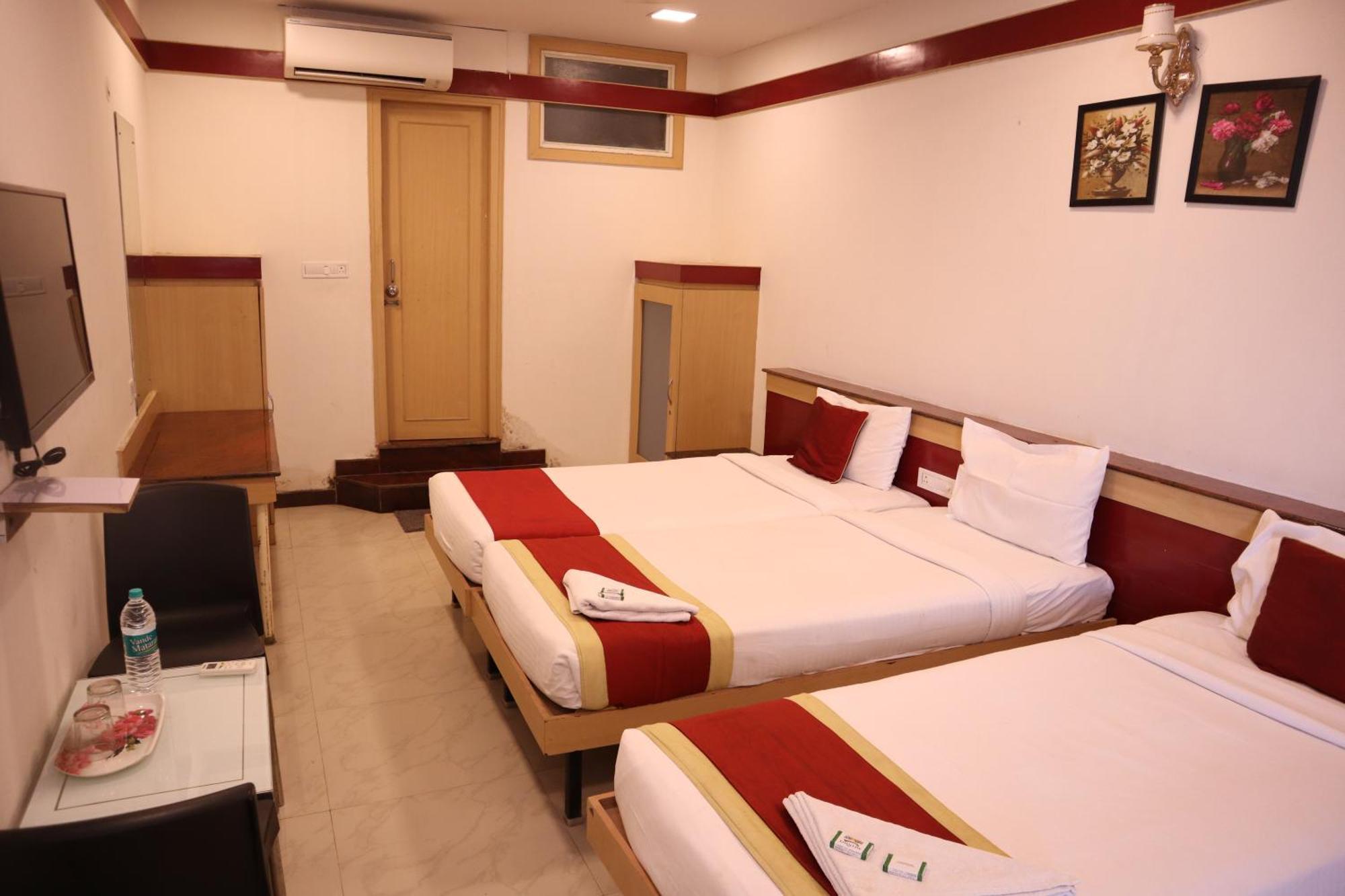 Sri Sai Ram Suites Bangalore Exterior photo
