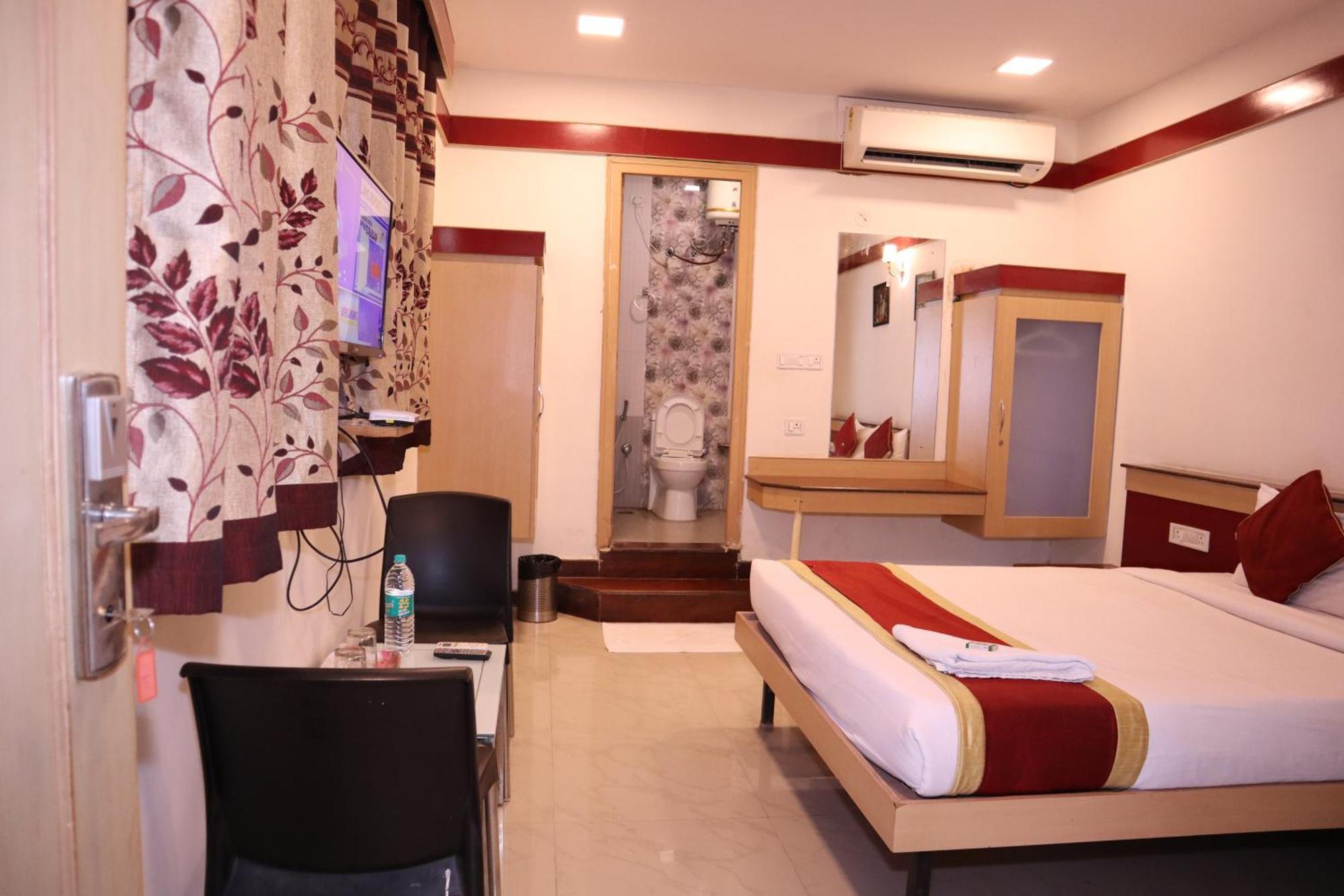 Sri Sai Ram Suites Bangalore Exterior photo